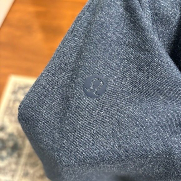 Lululemon Men’s City Sweat Jogger *29"
Heathered True Navy - Picture 10 of 11